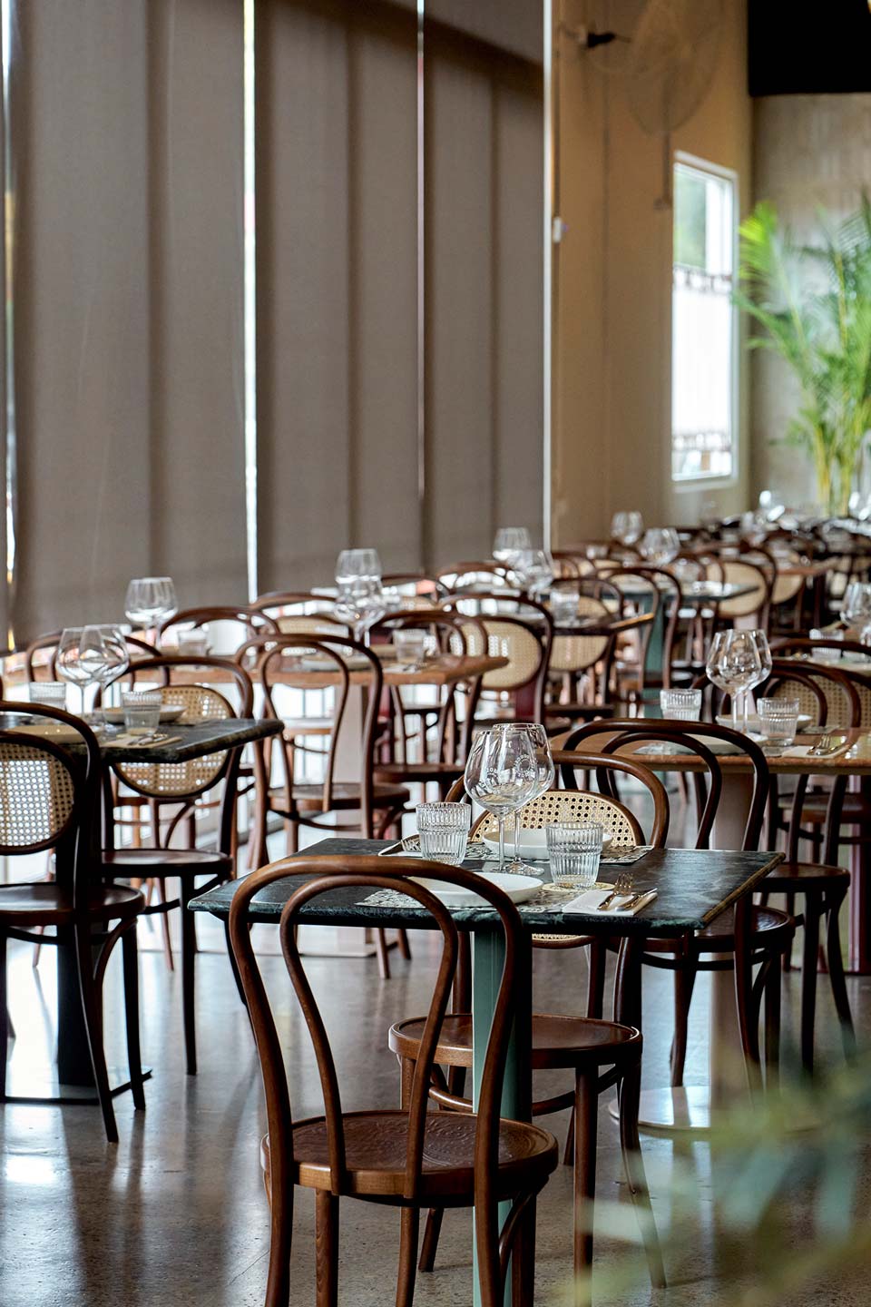 Zoncello YV Dining